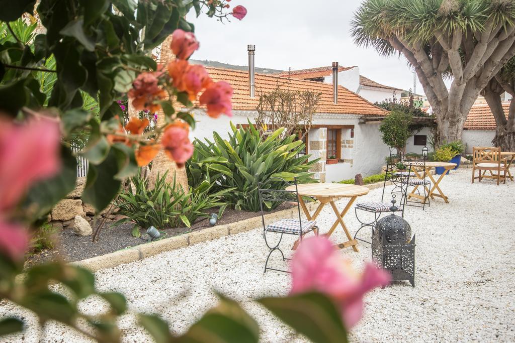 Ecoverode Hotel Emblematico Vegetariano Vegano Arona  Kültér fotó